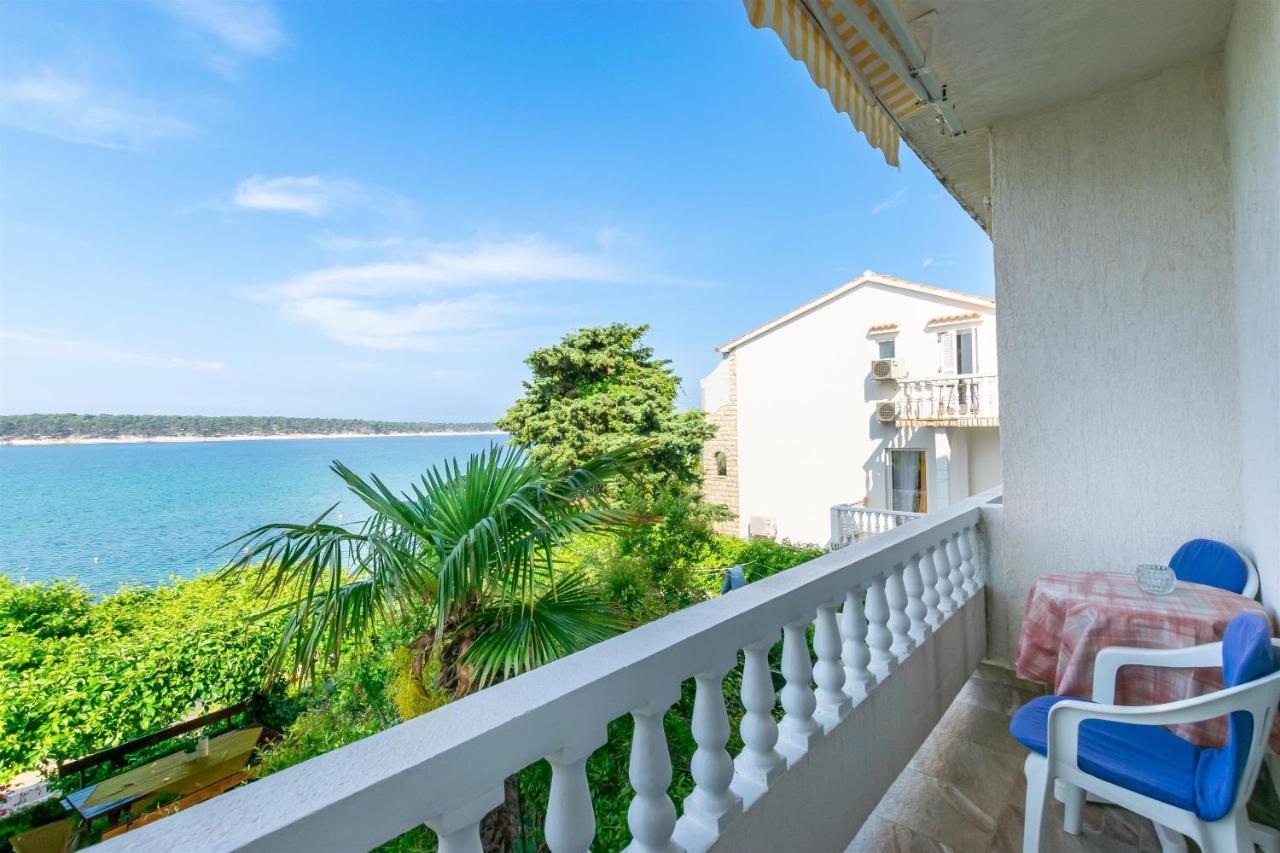 Apartments Biserka Barbat na Rabu Exterior photo