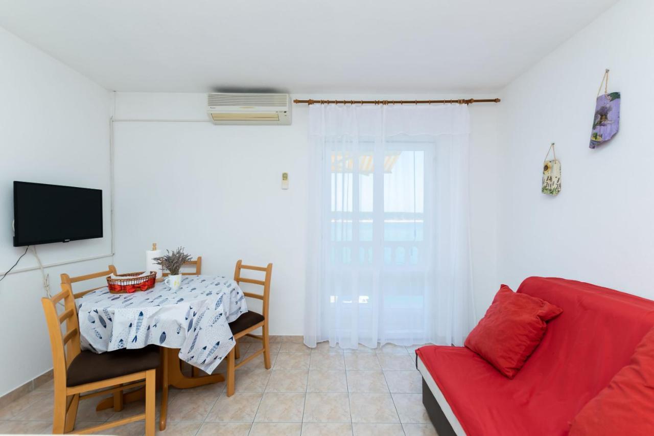 Apartments Biserka Barbat na Rabu Exterior photo